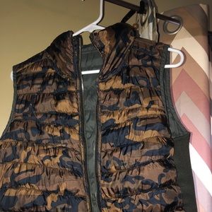 Reversible vest